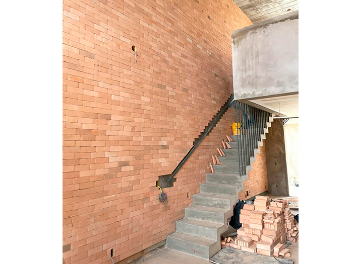 Construção de Casas de Alto Padrão Trata-se de obras residenciais que são projetos de construção de casas ou outros imóveis para a moradia. A D&D tem vasta experiência em construções residenciais de alto e altíssimo padrão. Entre em contato com a gente para saber mais sobre o assunto.