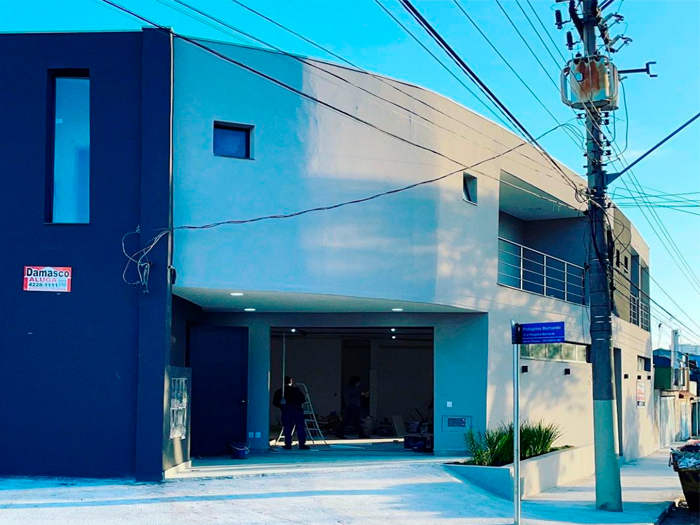 Construções Industriais As construções industriais aumentam a capacidade produtiva ou melhoram a eficiência em empresas. A D&D tem expertise em gerenciamento de construções industriais! Quer saber mais sobre construções industriais? Entre em contato com a gente!